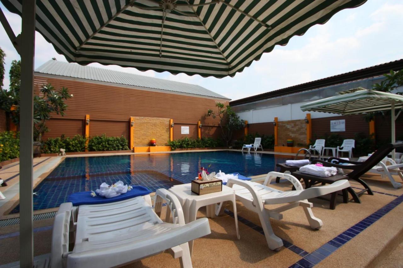 Valhalla Pattaya Hotel Jomtien Exterior foto