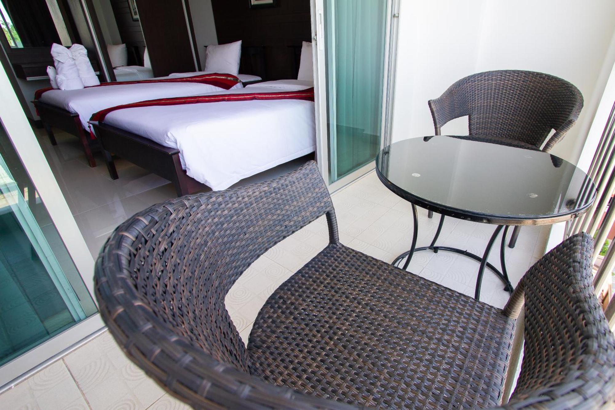 Valhalla Pattaya Hotel Jomtien Exterior foto