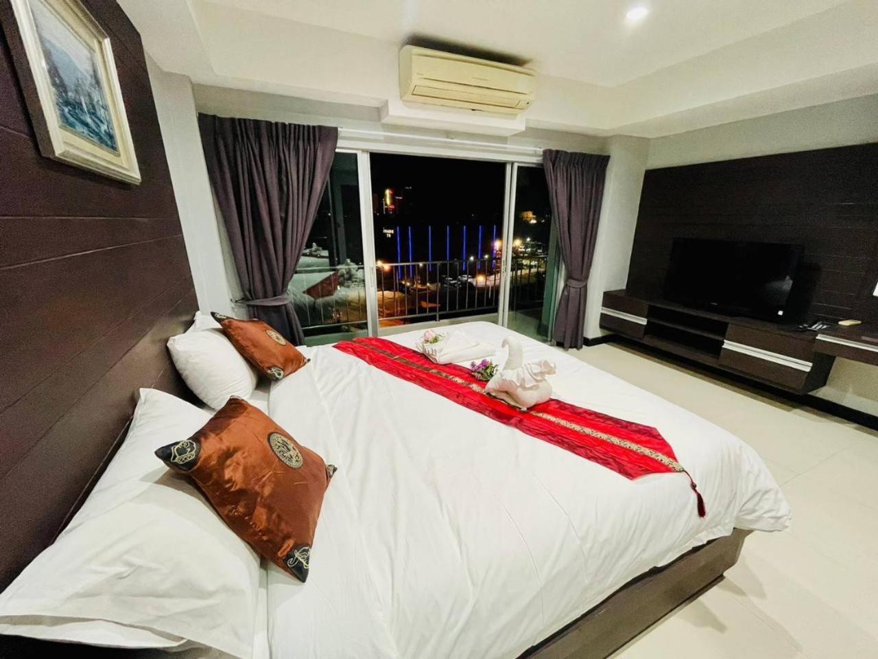 Valhalla Pattaya Hotel Jomtien Exterior foto